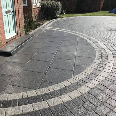 image of a block paving driveway in